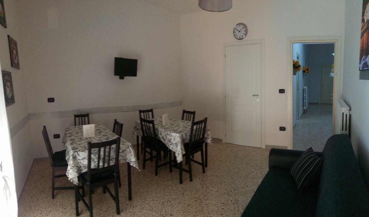 B&B Malaga Salerno Esterno foto