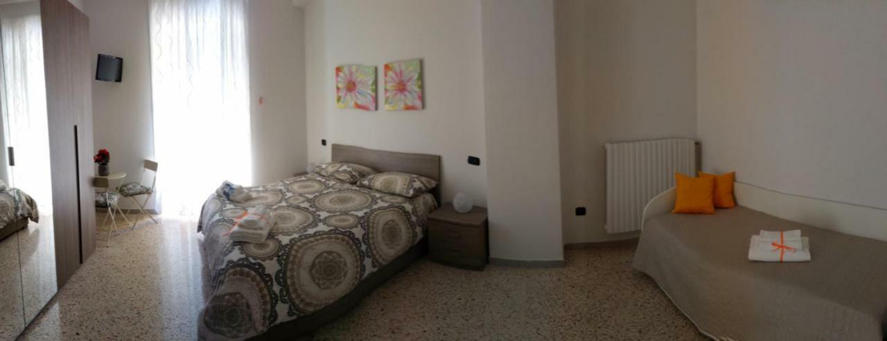 B&B Malaga Salerno Esterno foto