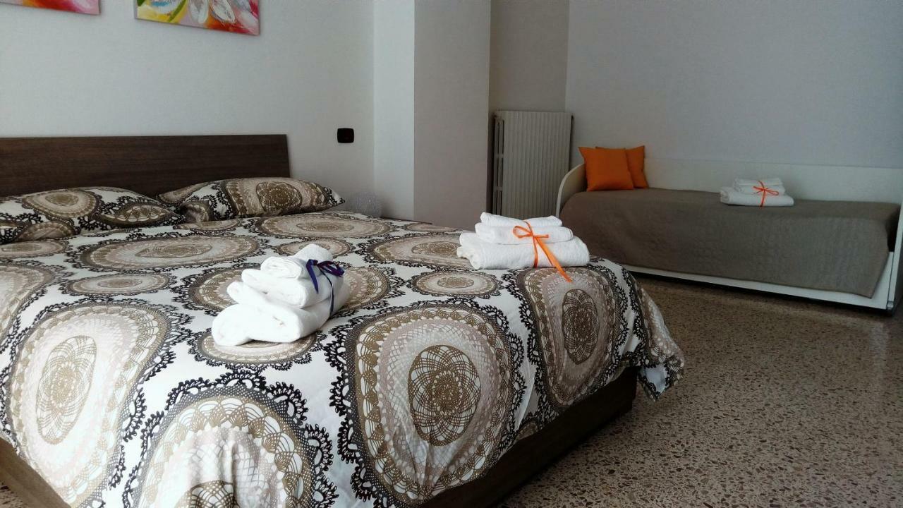 B&B Malaga Salerno Esterno foto