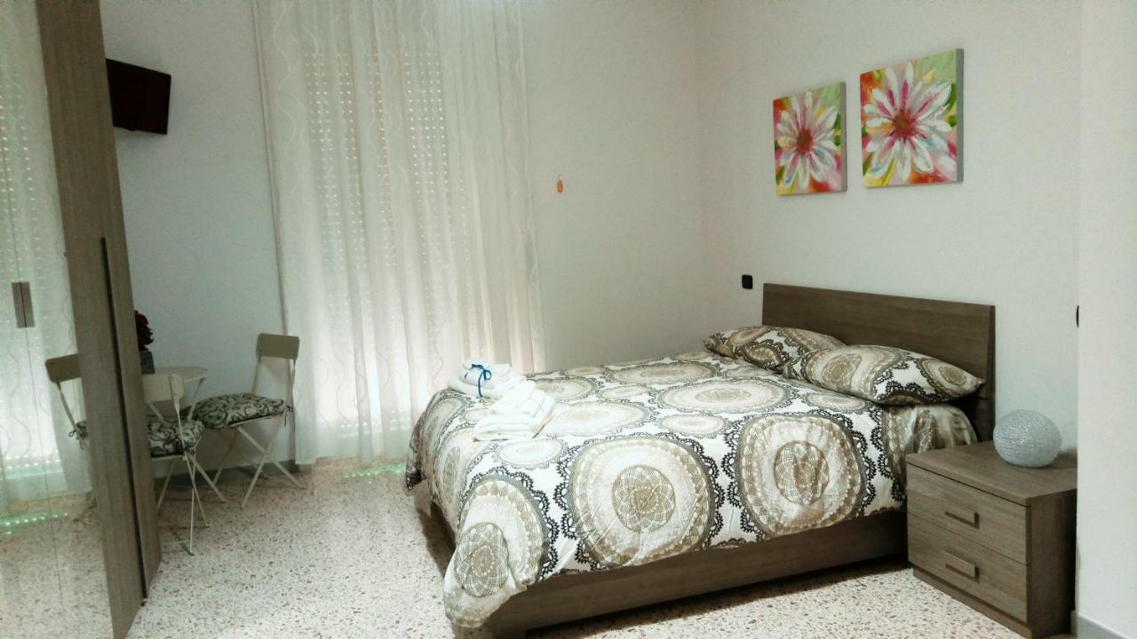 B&B Malaga Salerno Esterno foto
